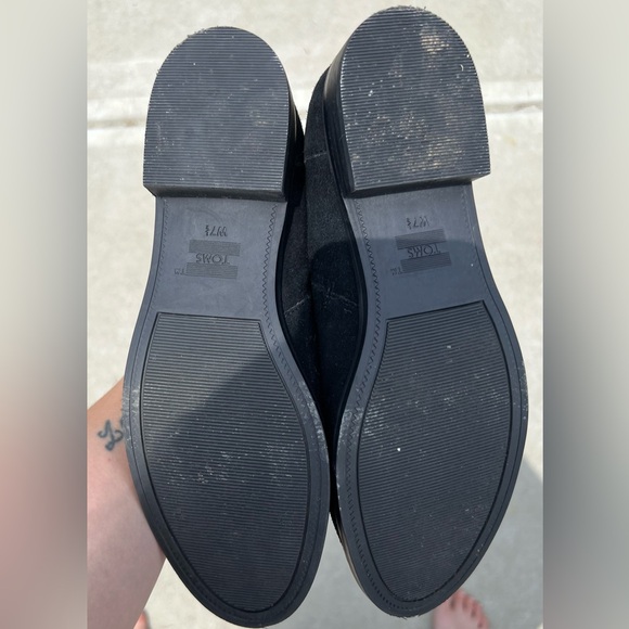 Toms kitten heel blk suede shoes - Picture 2 of 7